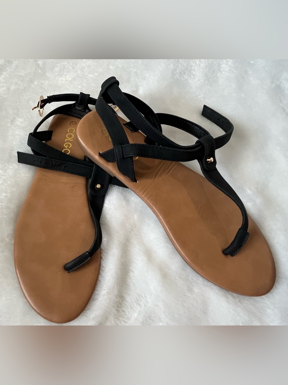 XOXO Black Strappy T‑Bar Sandals with Brown Footbed